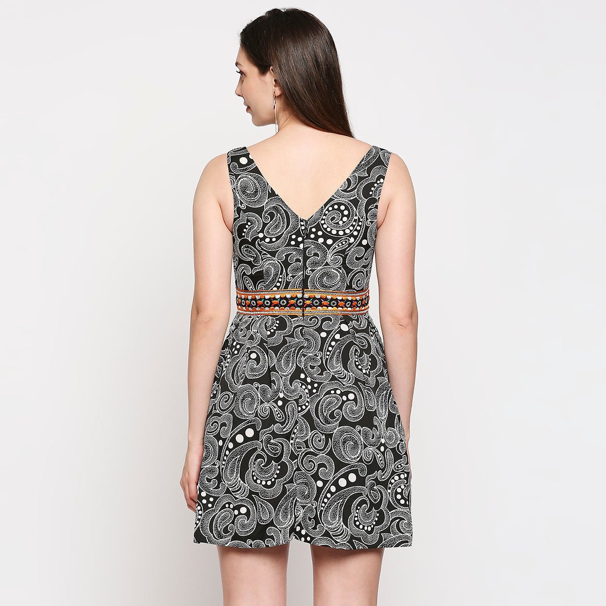 Black Abstract Print Sleeveless Dress - AaliyaIndia