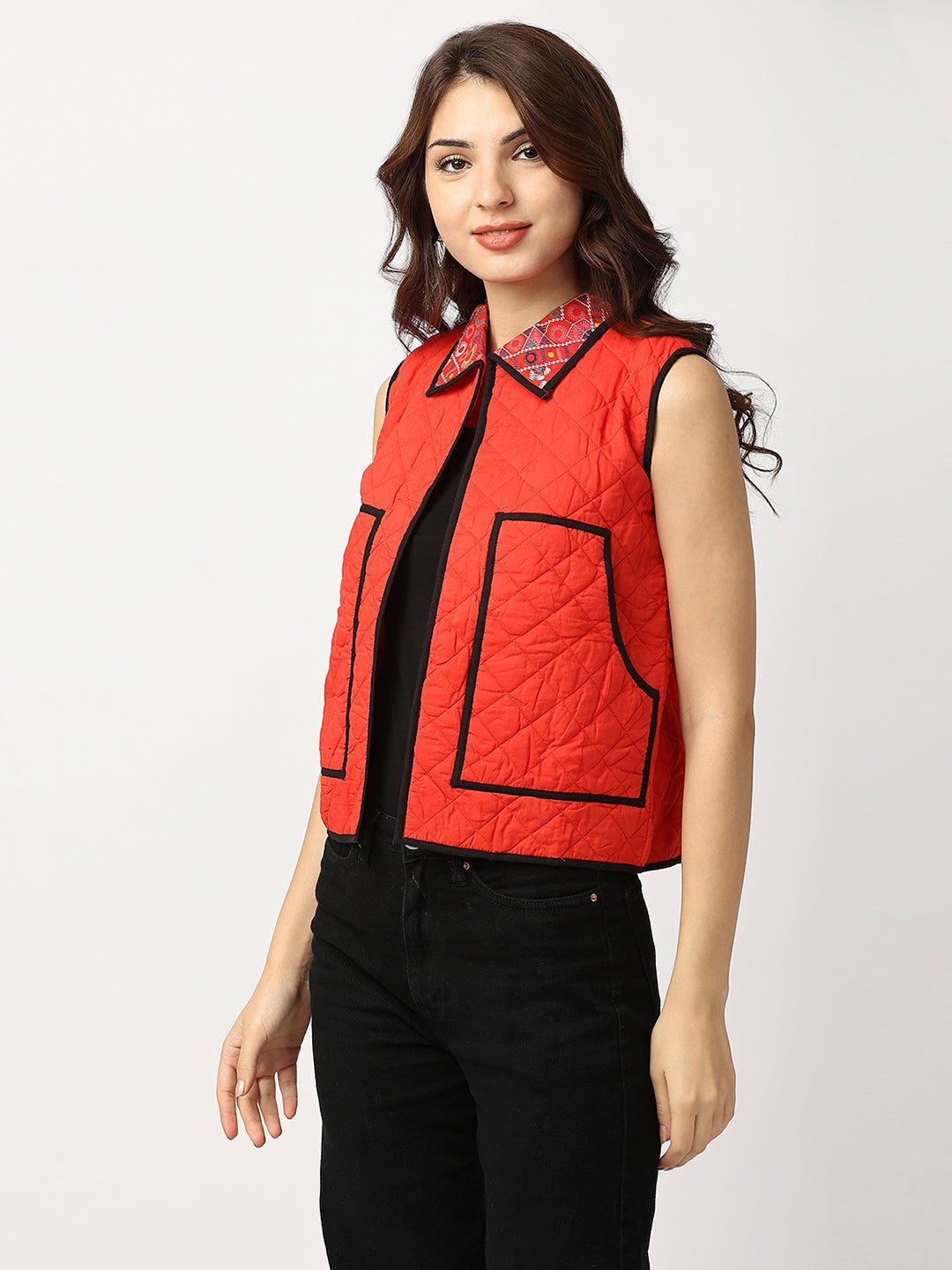 Red Cotton Sleeveless Quilted Jacket With Printed Collar - AaliyaIndia