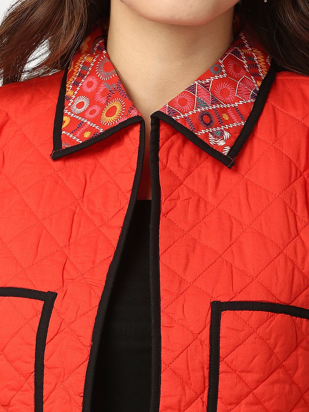 Red Cotton Sleeveless Quilted Jacket With Printed Collar - AaliyaIndia